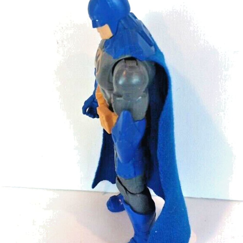 Batman Missions Air Strike Batman 6" Figure DC Comics 2017 - Picture 4 of 9